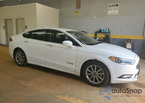 2017 Ford Fusion Se Hybrid из США, поврежденный, VIN 3FA6P0LU4HR409219
